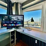 Super Grey Centrum 2x Metro Fast Wifi 300 Mbs Netflix Appletv Smarttv Spotify Panorama Miasta * ワルシャワ