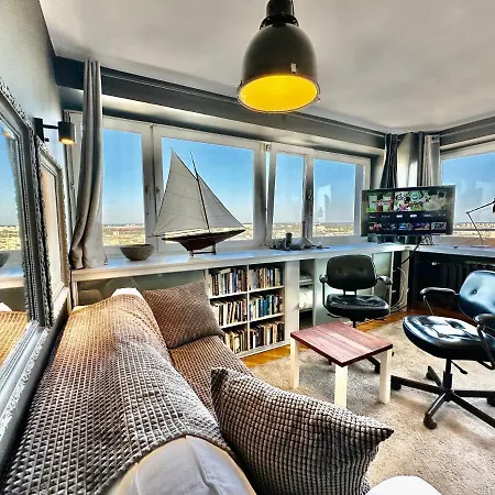 Grey Centrum Panorama: Smart With Fast Wi-fi Apartment