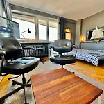 Super Grey Centrum 2x Metro Fast Wifi 300 Mbs Netflix Appletv Smarttv Spotify Panorama Miasta *